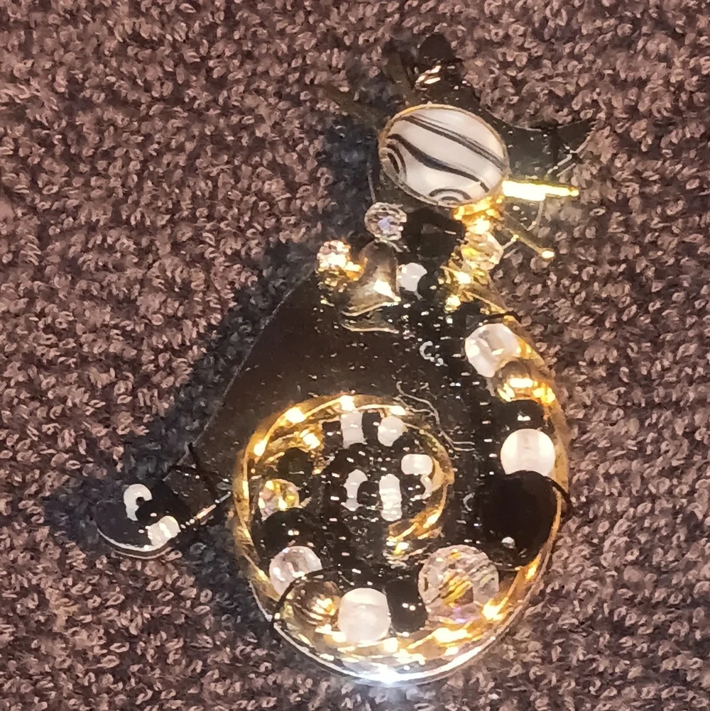 Liztech Silver And Crystal Pin - Picture 2 of 16